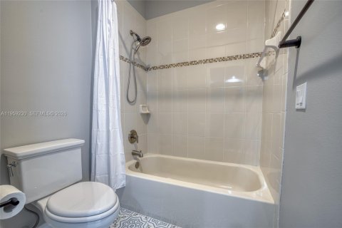 Villa ou maison à vendre à Palm City, Floride: 3 chambres, 247.12 m2 № 2027395 - photo 20