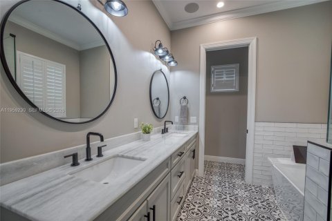 Villa ou maison à vendre à Palm City, Floride: 3 chambres, 247.12 m2 № 2027395 - photo 10