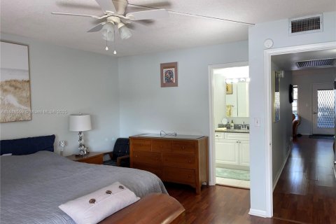 Condo in Coconut Creek, Florida, 2 bedrooms  № 1811730 - photo 20
