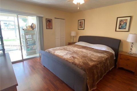 Condo in Coconut Creek, Florida, 2 bedrooms  № 1811730 - photo 6
