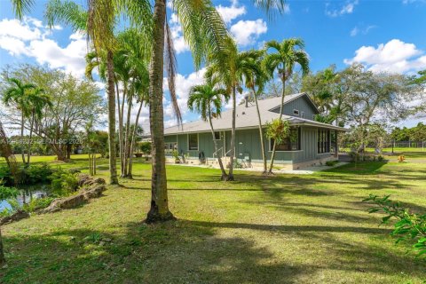 House in Homestead, Florida 4 bedrooms, 221.57 sq.m. № 2031130 - photo 16