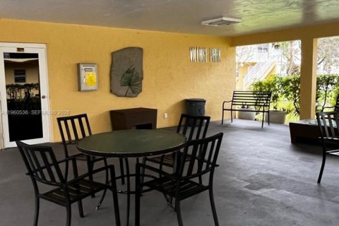 Copropriété à louer à Oakland Park, Floride: 1 chambre, 39.67 m2 № 2027726 - photo 11