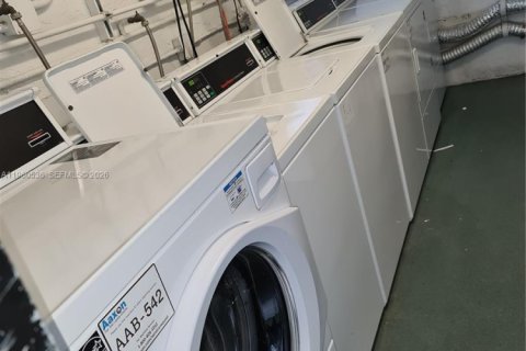 Copropriété à louer à Oakland Park, Floride: 1 chambre, 39.67 m2 № 2027726 - photo 7