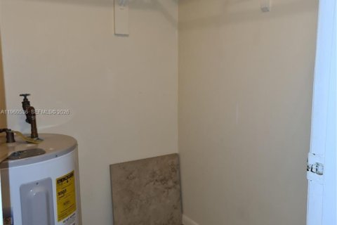 Copropriété à louer à Oakland Park, Floride: 1 chambre, 39.67 m2 № 2027726 - photo 6