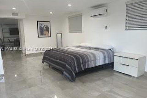 Villa ou maison à vendre à Miami, Floride: 4 chambres, 133.97 m2 № 1966506 - photo 8
