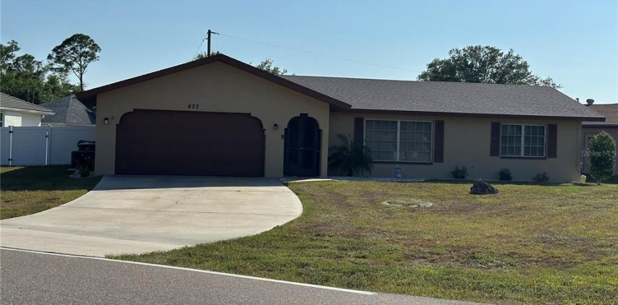 Casa en Port Charlotte, Florida 3 dormitorios, 126.81 m2 № 1673224