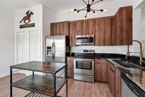 Condominio en venta en Orlando, Florida, 3 dormitorios, 163.88 m2 № 2429310 - foto 11