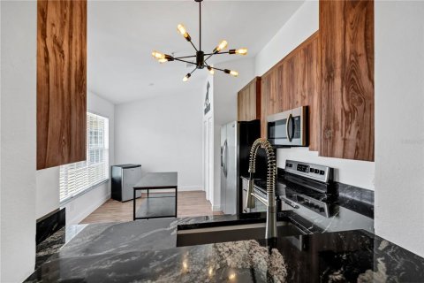 Condominio en venta en Orlando, Florida, 3 dormitorios, 163.88 m2 № 2429310 - foto 14