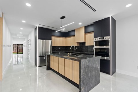 Villa ou maison à vendre à Davie, Floride: 5 chambres, 298.59 m2 № 1999156 - photo 8