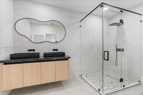 Villa ou maison à vendre à Davie, Floride: 5 chambres, 298.59 m2 № 1999156 - photo 21