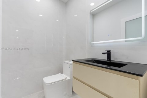 Villa ou maison à vendre à Davie, Floride: 5 chambres, 298.59 m2 № 1999156 - photo 17