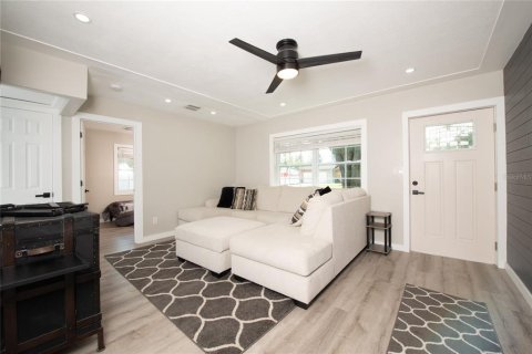 Casa en venta en Saint Petersburg, Florida, 3 dormitorios, 115.94 m2 № 1564413 - foto 21