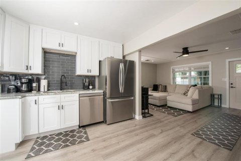 Casa en venta en Saint Petersburg, Florida, 3 dormitorios, 115.94 m2 № 1564413 - foto 20