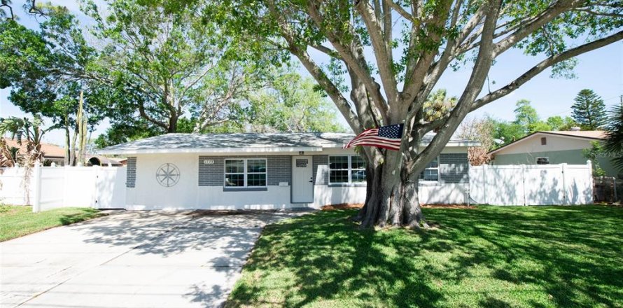 Casa en Saint Petersburg, Florida 3 dormitorios, 115.94 m2 № 1564413
