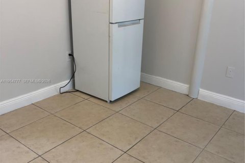 Copropriété à louer à North Miami, Floride: 31.96 m2 № 2009272 - photo 6