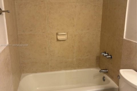 Copropriété à louer à North Miami, Floride: 31.96 m2 № 2009272 - photo 8