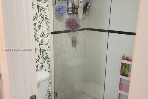 Condominio en alquiler en Aventura, Florida, 2 dormitorios, 92.34 m2 № 1943357 - foto 14