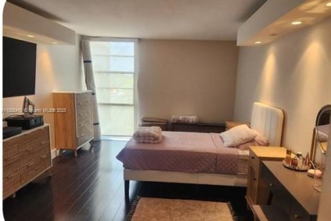 Condominio en alquiler en Aventura, Florida, 2 dormitorios, 92.34 m2 № 1943357 - foto 10