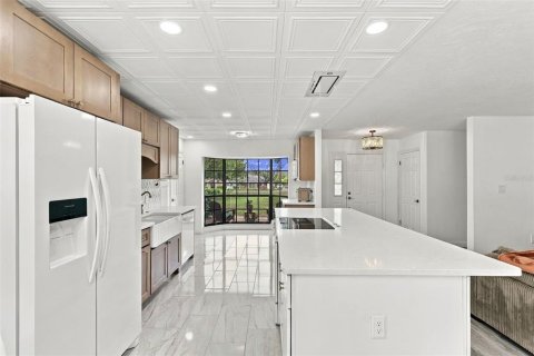 Villa ou maison à vendre à Eustis, Floride: 3 chambres, 141.95 m2 № 2430898 - photo 15