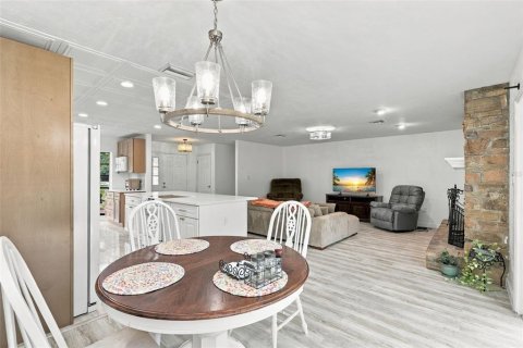 Villa ou maison à vendre à Eustis, Floride: 3 chambres, 141.95 m2 № 2430898 - photo 18