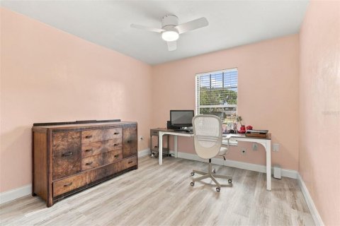 Villa ou maison à vendre à Eustis, Floride: 3 chambres, 141.95 m2 № 2430898 - photo 26