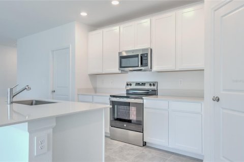 Villa ou maison à louer à Davenport, Floride: 4 chambres, 175.59 m2 № 1813132 - photo 14