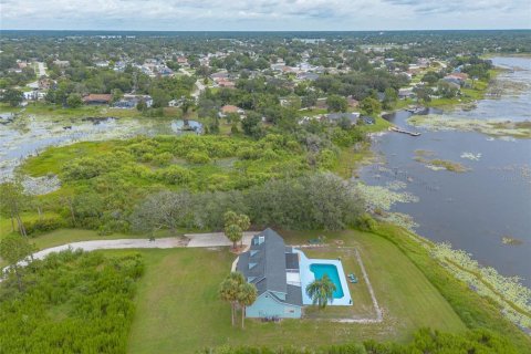 Villa ou maison à vendre à Deltona, Floride: 4 chambres, 270.53 m2 № 2279841 - photo 18