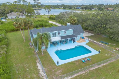 Villa ou maison à vendre à Deltona, Floride: 4 chambres, 270.53 m2 № 2279841 - photo 9