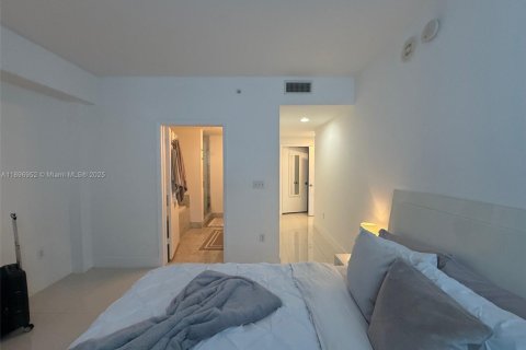 Copropriété à vendre à Miami, Floride: 2 chambres, 111.76 m2 № 2059799 - photo 25