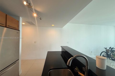 Copropriété à vendre à Miami, Floride: 2 chambres, 111.76 m2 № 2059799 - photo 15