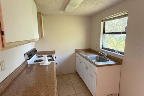 Commercial property in Tampa, Florida 55.74 sq.m. № 1736647 - photo 4
