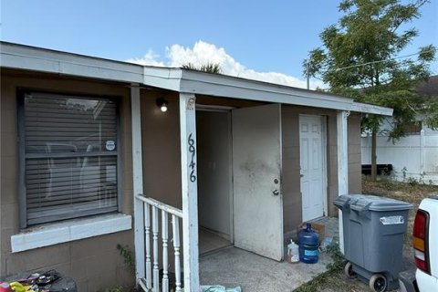 Commercial property in Tampa, Florida 55.74 sq.m. № 1736647 - photo 3
