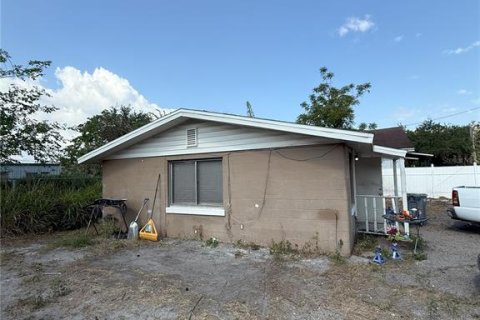 Commercial property in Tampa, Florida 55.74 sq.m. № 1736647 - photo 5