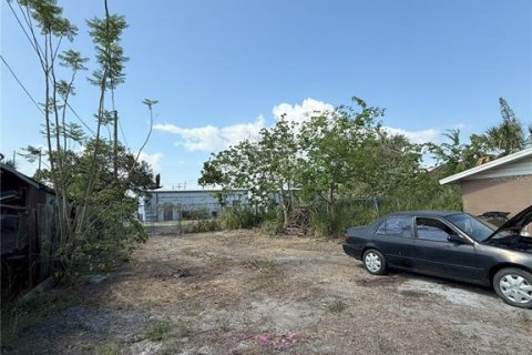 Commercial property in Tampa, Florida 55.74 sq.m. № 1736647 - photo 8