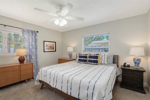 House in Sarasota, Florida 3 bedrooms, 174.28 sq.m. № 1653629 - photo 17