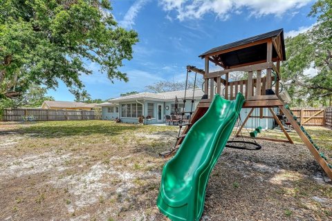 House in Sarasota, Florida 3 bedrooms, 174.28 sq.m. № 1653629 - photo 28