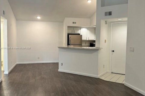 Снять в аренду кондоминиум в Санрайз, Флорида 1 спальня, 69.03м2, № 2020497 - фото 5