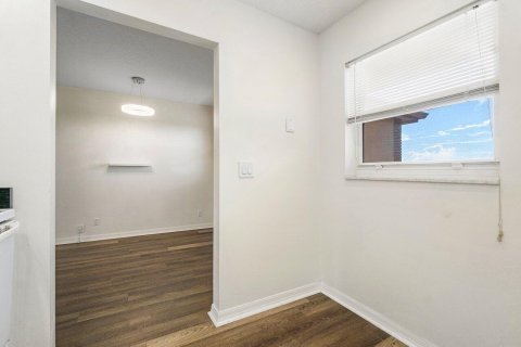Copropriété à louer à Boynton Beach, Floride: 1 chambre, 70.05 m2 № 2340098 - photo 8