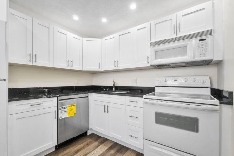 Copropriété à louer à Boynton Beach, Floride: 1 chambre, 70.05 m2 № 2340098 - photo 6