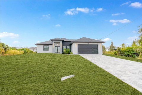 Casa en venta en Lehigh Acres, Florida, 3 dormitorios № 1983920 - foto 13