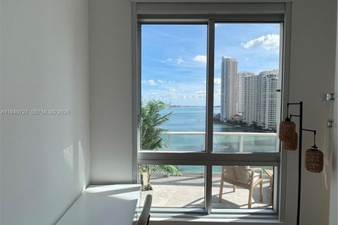 Снять в аренду кондоминиум в Майами, Флорида 1 спальня, 106.47м2, № 2005405 - фото 5