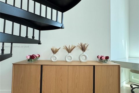 Снять в аренду кондоминиум в Майами, Флорида 1 спальня, 106.47м2, № 2005405 - фото 8