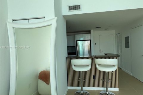Снять в аренду кондоминиум в Майами, Флорида 1 спальня, 106.47м2, № 2005405 - фото 29