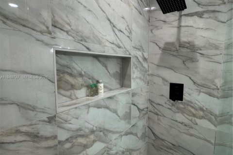 Снять в аренду кондоминиум в Майами, Флорида 1 спальня, 106.47м2, № 2005405 - фото 25