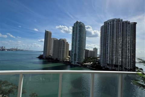 Снять в аренду кондоминиум в Майами, Флорида 1 спальня, 106.47м2, № 2005405 - фото 12