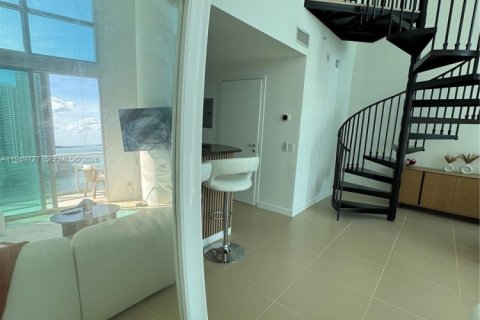 Снять в аренду кондоминиум в Майами, Флорида 1 спальня, 106.47м2, № 2005405 - фото 17