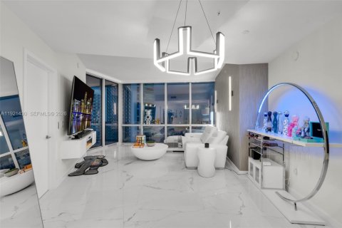 Condo in Miami, Florida, 2 bedrooms  № 2078988
