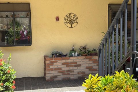 Condo in Bradenton, Florida, 2 bedrooms  № 1880736 - photo 2