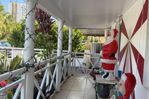 Propiedad comercial en venta en Miami, Florida, 209.77 m2 № 1976037 - foto 7