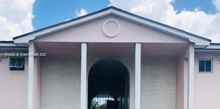 Condominio en Hollywood, Florida, 2 dormitorios № 1962774